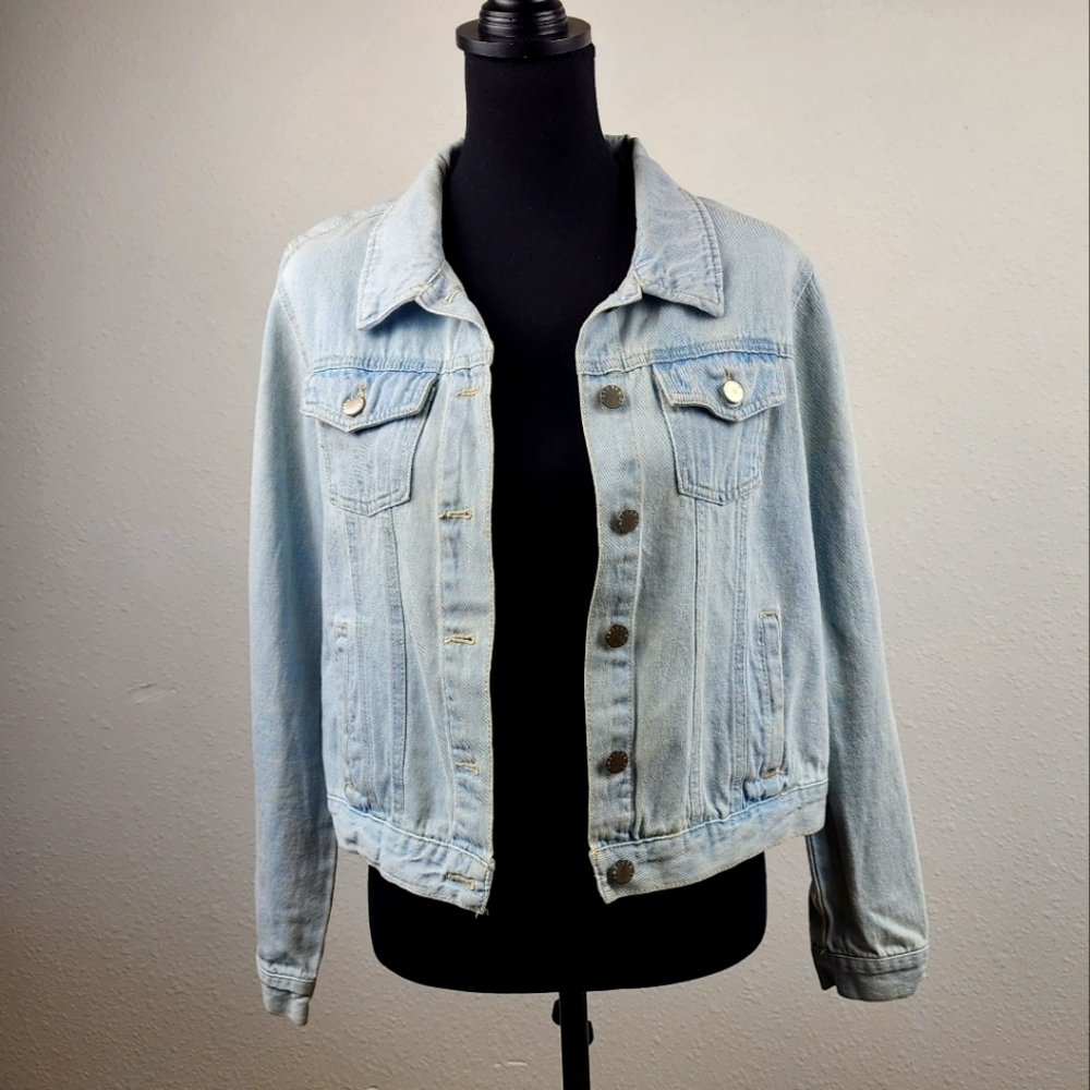 Forever 21 Light Wash Denim Jacket Cotton Classic 90's Vintage Style Size Large